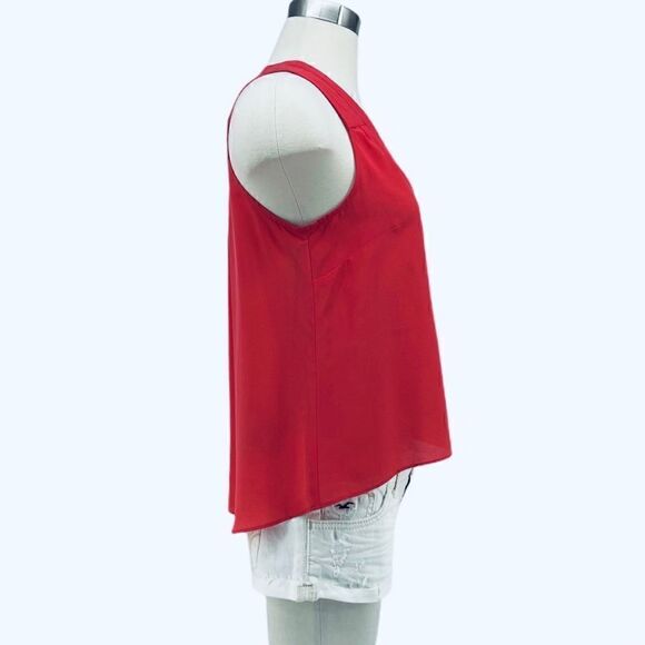 bebe Sleeveless Button Down Blouse - Hibiscus - Picture 2 of 13